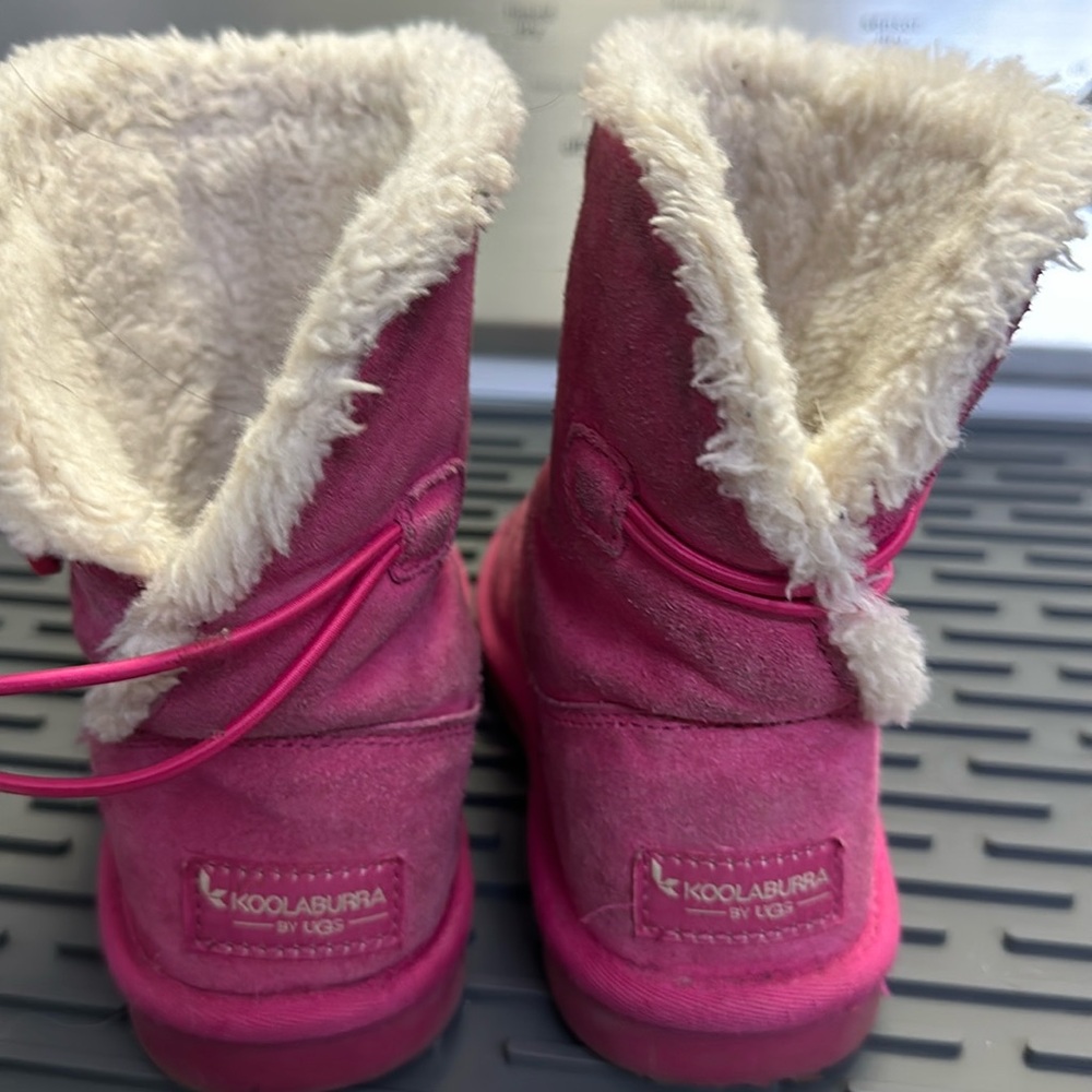Koolaburra by Ugg girls boots